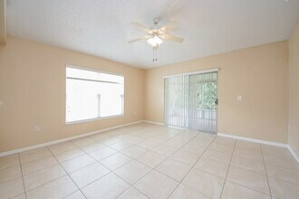 3257 Hunters Chase Loop in Kissimmee, FL - Foto de edificio - Building Photo