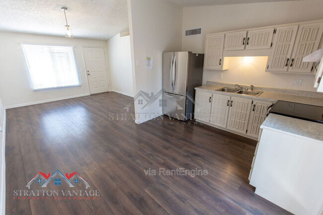 property at 3120 N 67th Ln