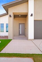 7480 Rio Rimac Dr in El Paso, TX - Building Photo - Building Photo