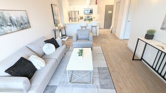 420 Chrislind St in Winnipeg, MB - Building Photo