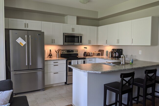 23 Gregory Ave in Collingwood, ON - Building Photo - Building Photo