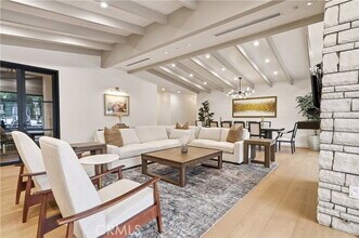 22300 Philiprimm St in Los Angeles, CA - Building Photo - Building Photo