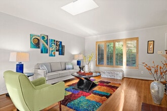 1076 Euclid Ave in Berkeley, CA - Building Photo - Building Photo