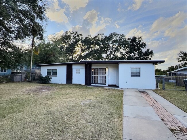 property at 102 Quintard Ave