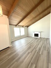 2382 Carlsbad Cir in Hemet, CA - Building Photo - Building Photo