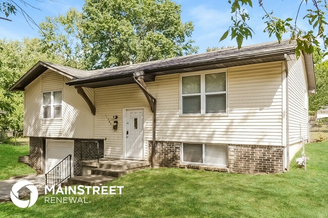 11943 Sycamore Ave in Grandview, MO - Building Photo - Building Photo