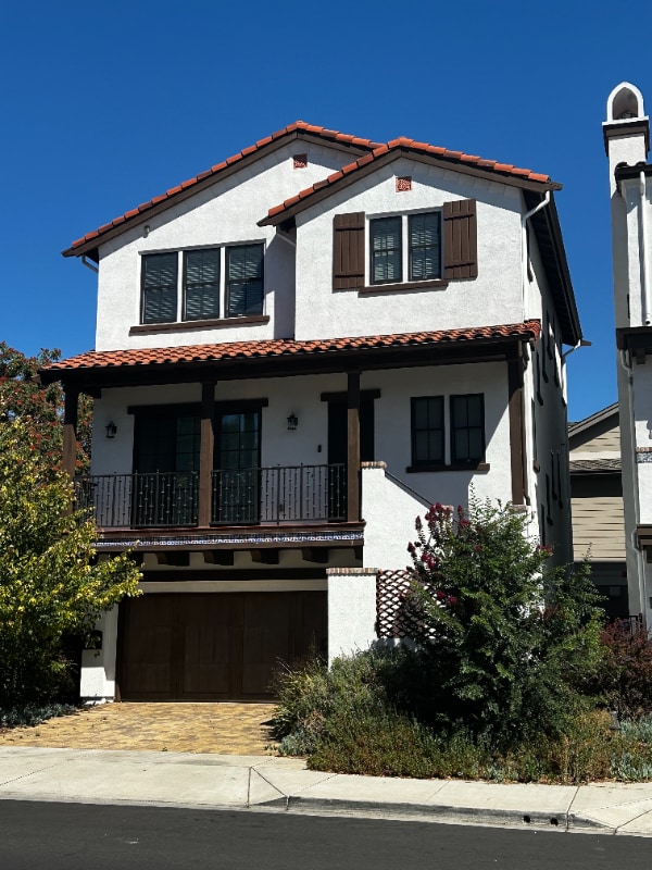 property at 735 Peters Ave