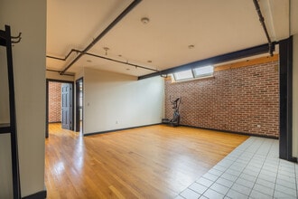 325 Myrtle Ave in Bridgeport, CT - Building Photo - Building Photo