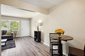 Westview Apartments in Colorado Springs, CO - Building Photo - Building Photo
