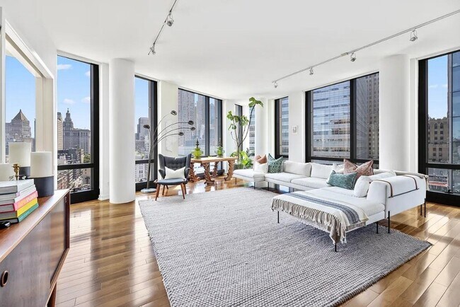 101 Warren St in New York, NY - Building Photo - Building Photo