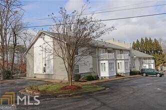 1212 Utoy Springs Rd SW-Unit -46 in Atlanta, GA - Building Photo - Building Photo