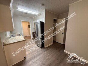 445 N 18th St in Beaumont, TX - Building Photo - Building Photo