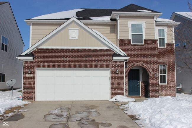 property at 5784 Pebblebrooke Rd