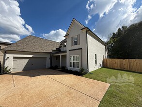 8021 Christian Ct in Olive Branch, MS - Building Photo - Building Photo