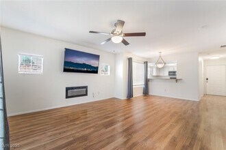 1851 Hillpointe Rd in Henderson, NV - Building Photo - Building Photo