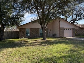 3203 Bahia Dr in College Station, TX - Building Photo - Building Photo