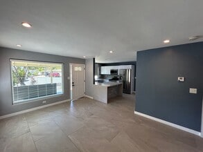3804 Marron St in San Diego, CA - Building Photo - Building Photo