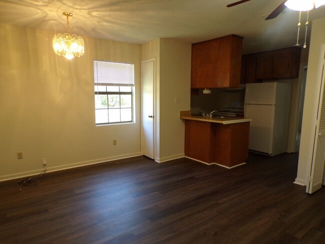 property at 25 Parkview Dr