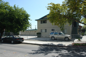 Pearl Avenue Apartments in San Jose, CA - Building Photo - Building Photo