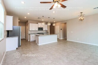 33899 Blue Curl Ln in San Tan Valley, AZ - Foto de edificio - Building Photo