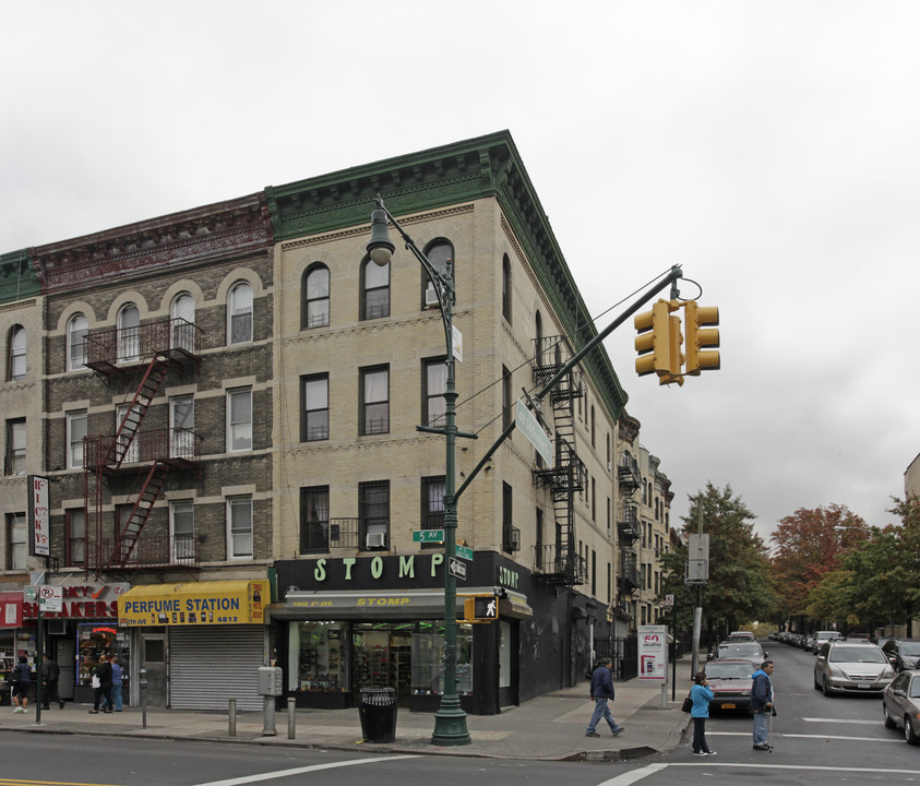 4825 5th Ave in Brooklyn, NY - Building Photo