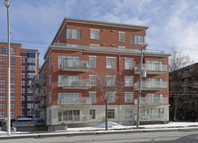 570 de la Côte-Vertu in Montréal, QC - Building Photo - Building Photo