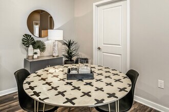 The Landings Apartments in Bellevue, NE - Building Photo - Building Photo