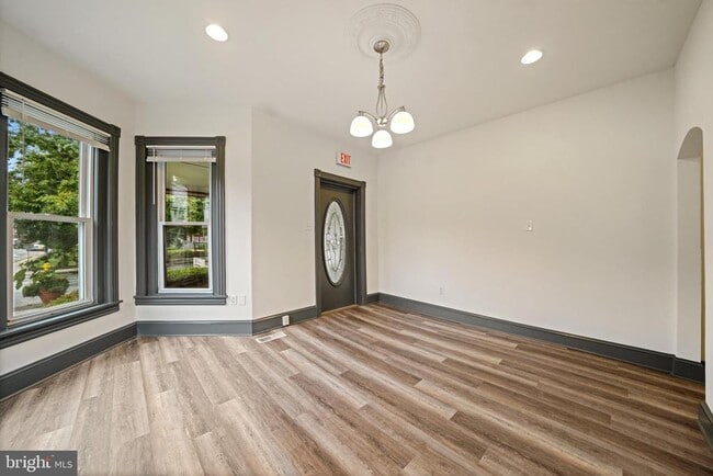 119 S Broad St in Kennett Square, PA - Building Photo - Building Photo