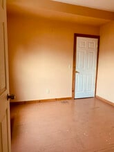 382 Chestnut St in Oneonta, NY - Building Photo - Building Photo