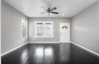 1707 Terry St photo'