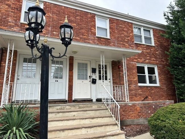 property at 1 Oak Grove Rd