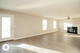 11661 Bruce Dr in Hampton, GA - Building Photo - Building Photo