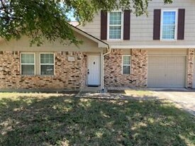 2505 Craig Ln in Denton, TX - Building Photo