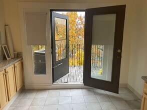 1131 Commonwealth Ave in Boston, MA - Building Photo - Building Photo