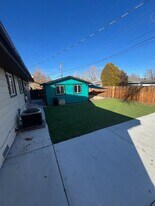 2670 Lennox Ln in Sparks, NV - Building Photo