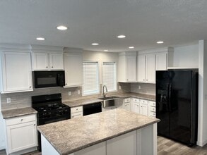 5100 W Augusta Blvd in Monee, IL - Building Photo - Building Photo