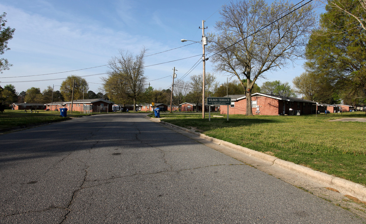 Wilson Terrace Apartments in Selma, NC - Building Photo