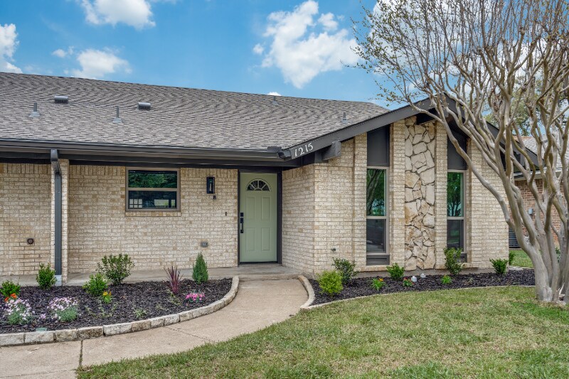 1215 Mill Valley Dr in Plano, TX - Building Photo