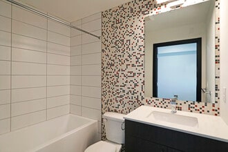 Vitality on 17th in Seattle, WA - Foto de edificio - Interior Photo