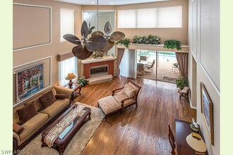 5755 Persimmon Way in Naples, FL - Building Photo - Building Photo