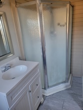 106 College St in Eden, TX - Foto de edificio - Building Photo