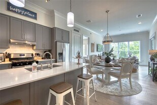 1180 Canton St in Roswell, GA - Building Photo