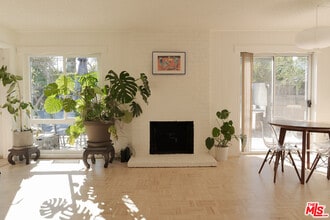 22736 Cantlay St in Los Angeles, CA - Building Photo - Building Photo