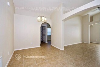 11235 Crystal Glen Blvd in Orlando, FL - Building Photo - Building Photo