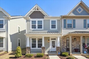 1414 Waltham Ln in Newport News, VA - Building Photo