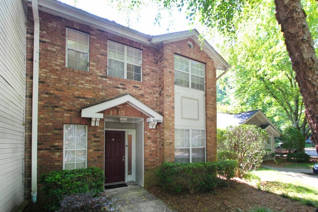property at 1080 Woodbridge Hollow NE