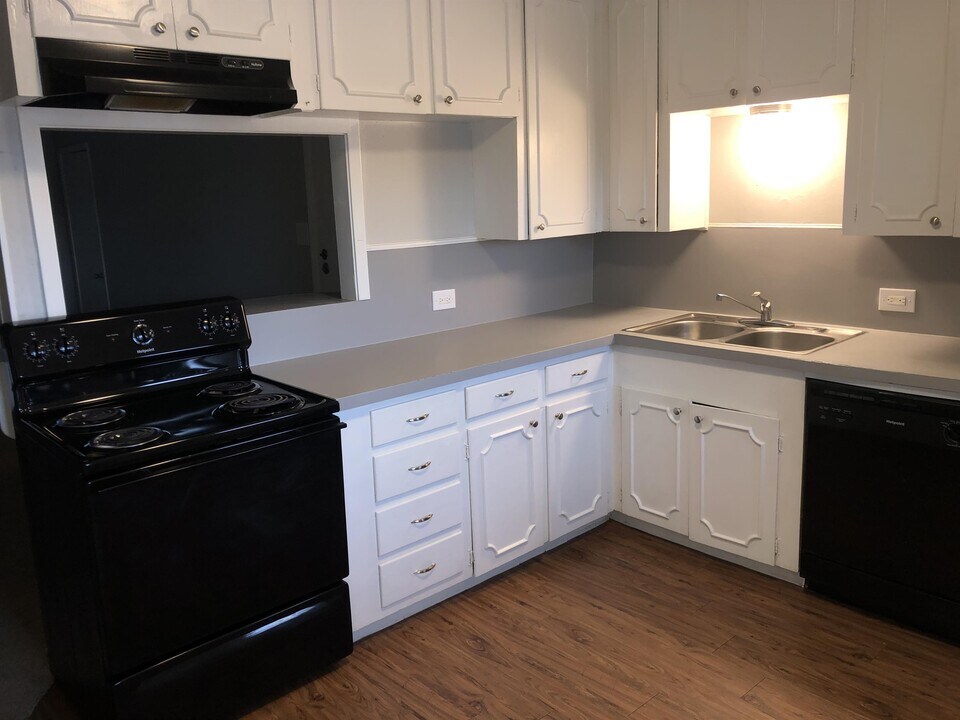 3120 Santa Fe St-Unit -28 in Corpus Christi, TX - Building Photo