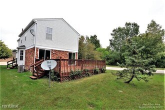 3268 Monument in Ann Arbor, MI - Building Photo - Building Photo