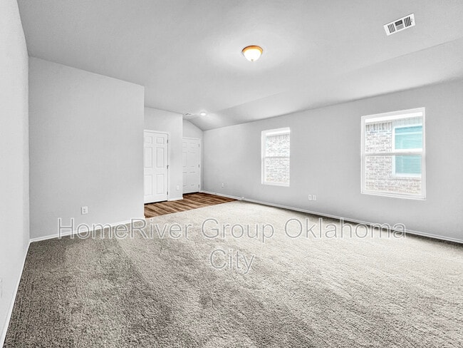 927 Hudson Rd in Chickasha, OK - Building Photo - Building Photo