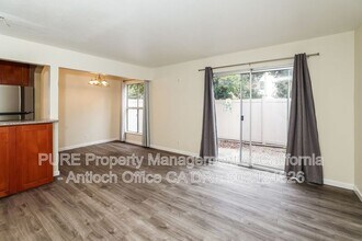 2043 Sierra Rd in Concord, CA - Building Photo - Building Photo